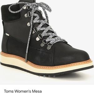 Woman’s waterproof boots